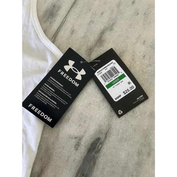 Under Armour Freedom Tank Top Athletic Women’s Size Large Patriotic NWT - Picture 3 of 6
